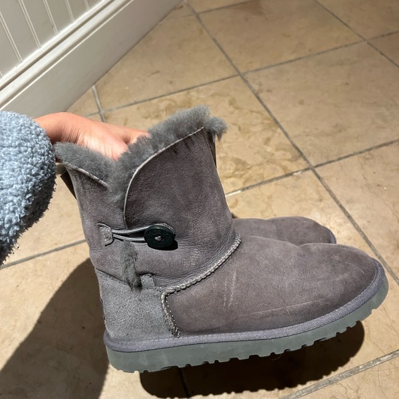 Women's Mini Bailey Button II Boot - Picture 4 of 5